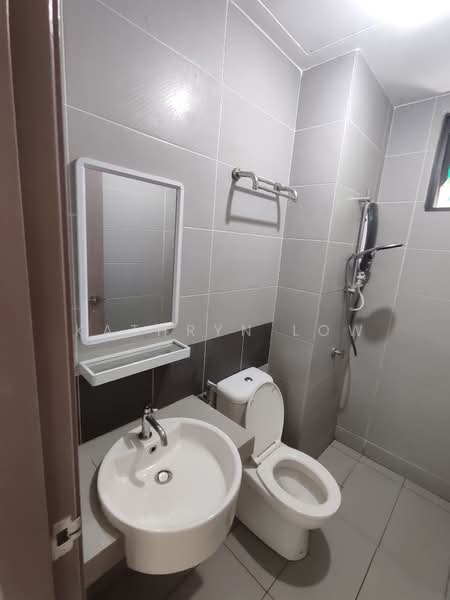 Servis Apartment untuk Disewa di Amerin Residence - Kathryn Low - Bathroom - PropertyGuru.com.my