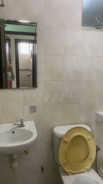 Servis Apartment untuk Dijual di E-Tiara - Yee Cheak Chen - Bathroom - PropertyGuru.com.my