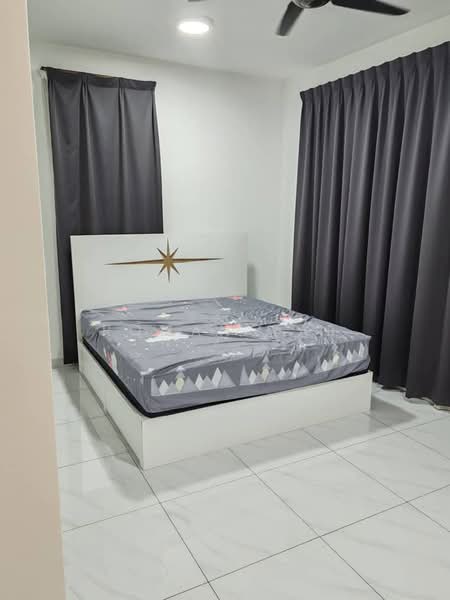 Kondominium untuk Dijual di The Henge - Roman Yap - Bedroom - PropertyGuru.com.my
