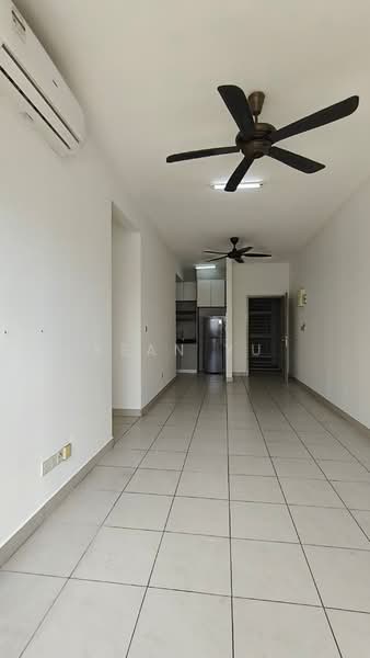 Kondominium untuk Disewa di Sky Awani Residensi 2 - Kean Yu - Living Room - PropertyGuru.com.my