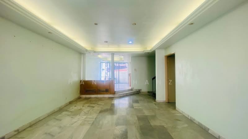 Rumah Teres 2 Tingkat untuk Dijual di Ulu Kelang (Selangor) - Hanif Hanz - Living Room - PropertyGuru.com.my