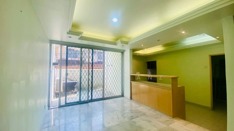 Rumah Teres 2 Tingkat untuk Dijual di Ulu Kelang (Selangor) - Hanif Hanz - Living Room - PropertyGuru.com.my
