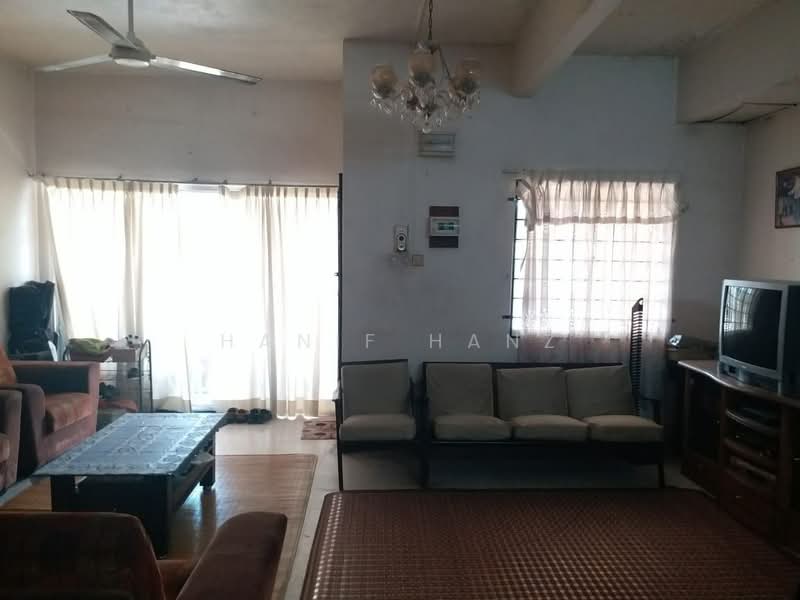 Rumah Teres 2 Tingkat untuk Dijual di Ampang (Selangor) - Hanif Hanz - Living Room - PropertyGuru.com.my