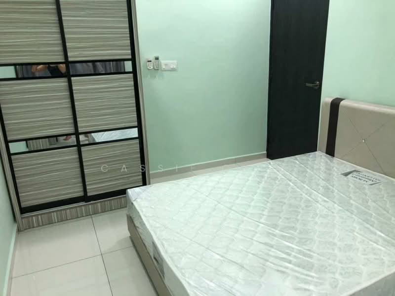 Rumah Teres 1 Tingkat untuk Dijual di Taman Megah Ria (Masai) - Cassie Chin - Bedroom - PropertyGuru.com.my