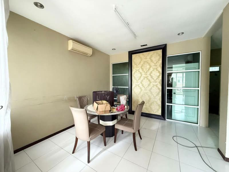 2.5-storey Terraced House for Sale in Johor Bahru (Johor) - Annly Liew - Dining Room - PropertyGuru.com.my