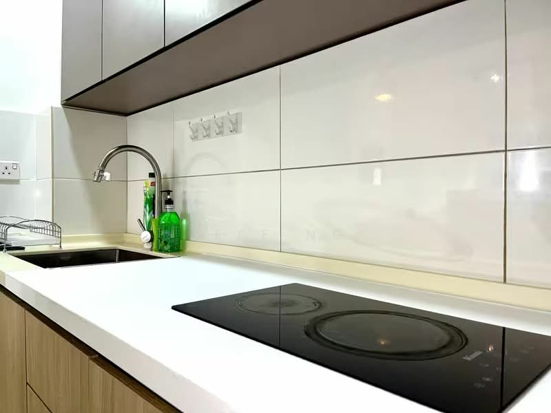 Servis Apartment untuk Disewa di Suria Residence - Jeff Ng - Kitchen - PropertyGuru.com.my