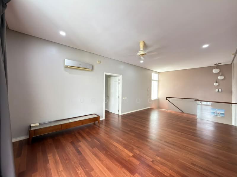 Semi-Detached House for Sale in Gombak (Kuala Lumpur) - Hugo Gooi - Living Room - PropertyGuru.com.my