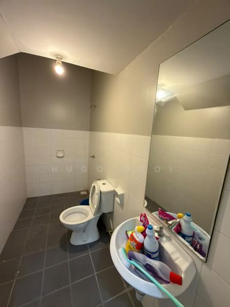 Semi-Detached House for Sale in Gombak (Kuala Lumpur) - Hugo Gooi - Bathroom - PropertyGuru.com.my