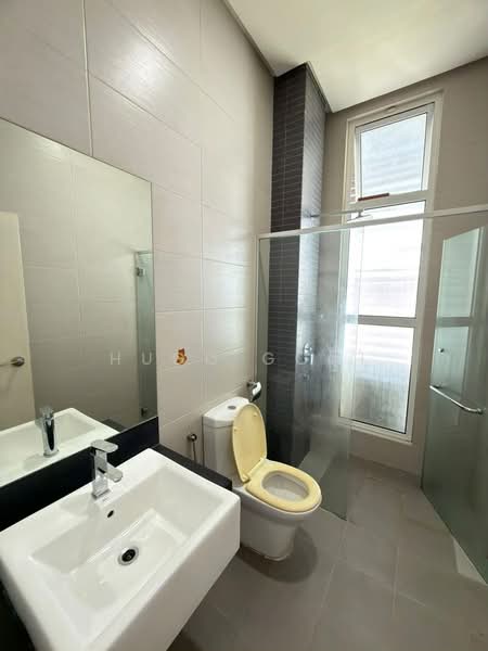 Semi-Detached House for Sale in Gombak (Kuala Lumpur) - Hugo Gooi - Bathroom - PropertyGuru.com.my