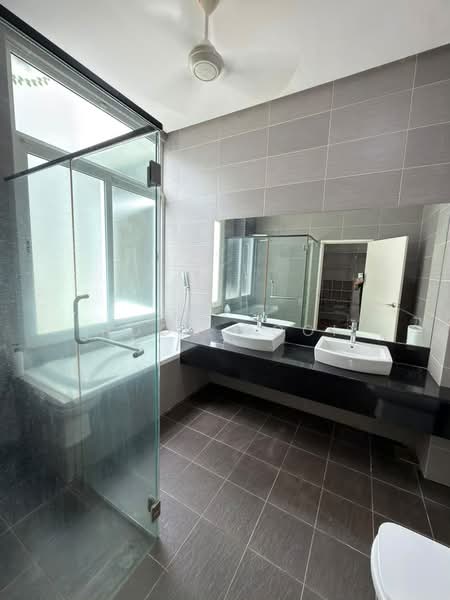 Semi-Detached House for Sale in Gombak (Kuala Lumpur) - Hugo Gooi - Bathroom - PropertyGuru.com.my