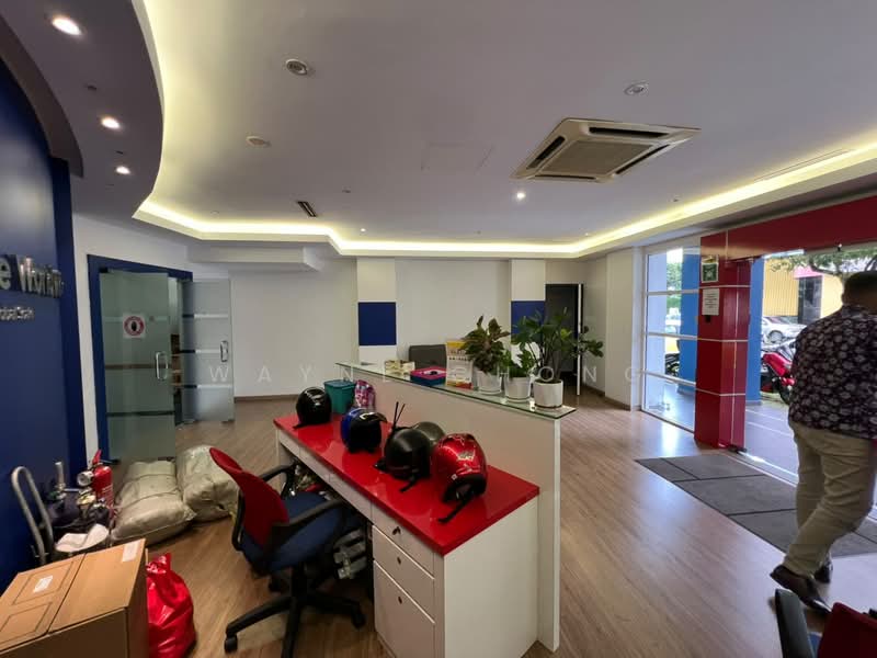 Terrace Factory for Sale in Hicom - Glenmarie Industrial Park (Shah Alam) - Wayne Chong - Entrance - PropertyGuru.com.my