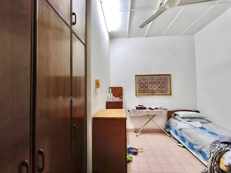 Rumah Teres 1-Tingkat untuk Dijual di Taman Tun Dr Ismail (Kuala Lumpur) - Sa'a Nordin - Bedroom - PropertyGuru.com.my