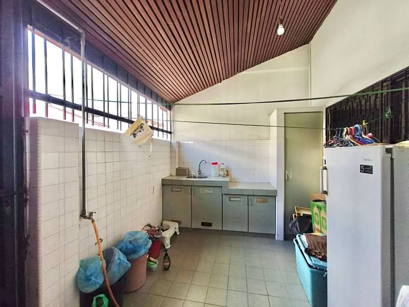 Rumah Teres 1-Tingkat untuk Dijual di Taman Tun Dr Ismail (Kuala Lumpur) - Sa'a Nordin - Kitchen - PropertyGuru.com.my