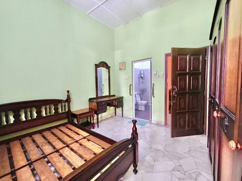 Rumah Teres 1-Tingkat untuk Dijual di Taman Tun Dr Ismail (Kuala Lumpur) - Sa'a Nordin - Bedroom - PropertyGuru.com.my