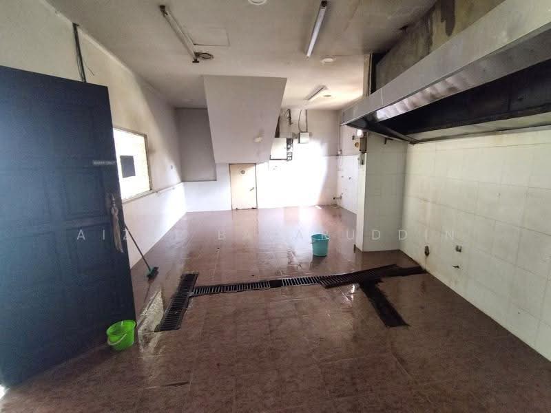 Shop for Rent in Setiawangsa (Kuala Lumpur) - Aizat Baharuddin - Kitchen - PropertyGuru.com.my