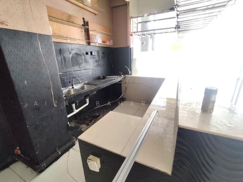 Shop for Rent in Setiawangsa (Kuala Lumpur) - Aizat Baharuddin - Kitchen - PropertyGuru.com.my