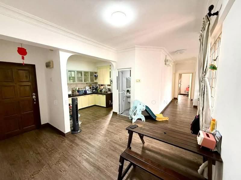 Pangsapuri untuk Dijual di Pangsapuri Persiaran Tanjung - Benjamin Ong - Kitchen - PropertyGuru.com.my