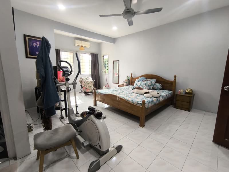 Rumah Teres 2 Tingkat untuk Dijual di Sungai Long (Bandar Sungai Long) - Rizal Razak - PropertyGuru.com.my