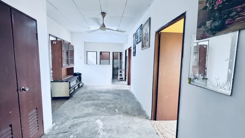 Apartment for Sale at Pangsapuri Sri Tanjung - Kow Tze Fui - PropertyGuru.com.my