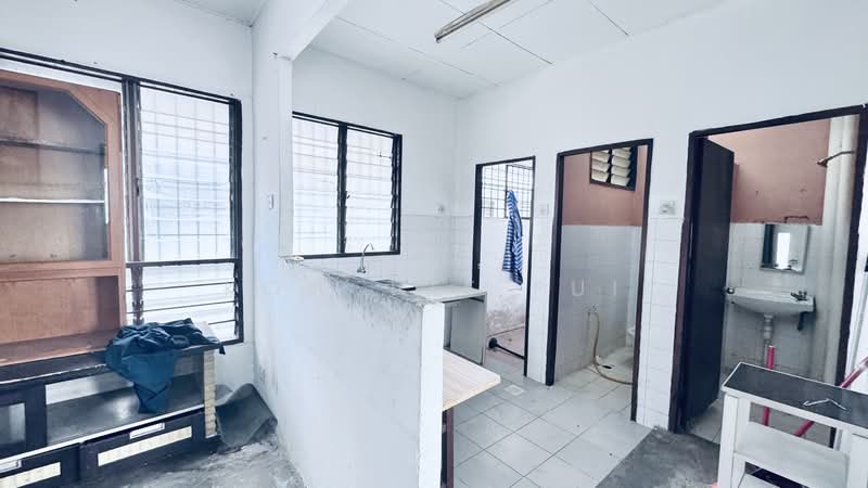 Apartment for Sale at Pangsapuri Sri Tanjung - Kow Tze Fui - PropertyGuru.com.my
