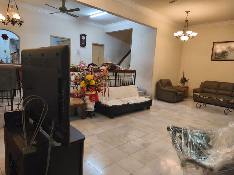 Rumah Berkembar untuk Dijual di U8, Taman Bukit Jelutong (Shah Alam) - Robin Loh - PropertyGuru.com.my