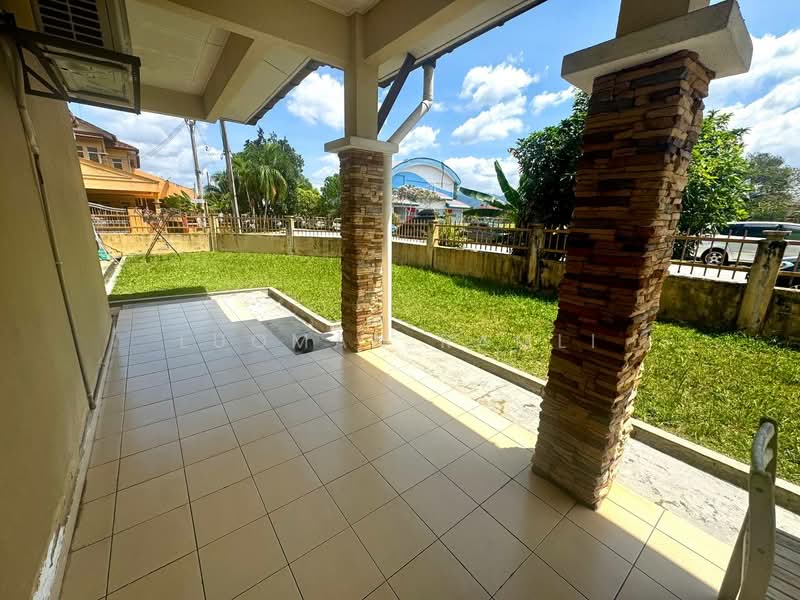 2-storey Terraced House for Sale in Taman Pelangi Semenyih (Semenyih) - Luqman Ramli - Exterior - PropertyGuru.com.my