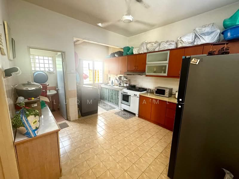2-storey Terraced House for Sale in Taman Pelangi Semenyih (Semenyih) - Luqman Ramli - Kitchen - PropertyGuru.com.my