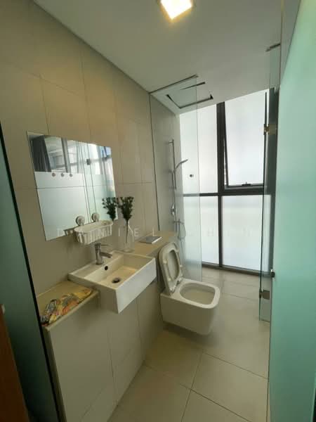 Kondominium untuk Dijual di The Fennel - Daniel Chin - Bathroom - PropertyGuru.com.my