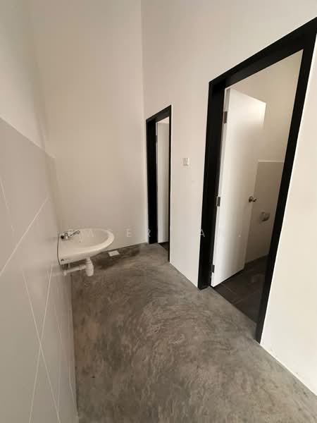 Shop for Rent in Eco Botanic 2 (Iskandar Puteri (Nusajaya)) - SASER TAN. - Interior - PropertyGuru.com.my