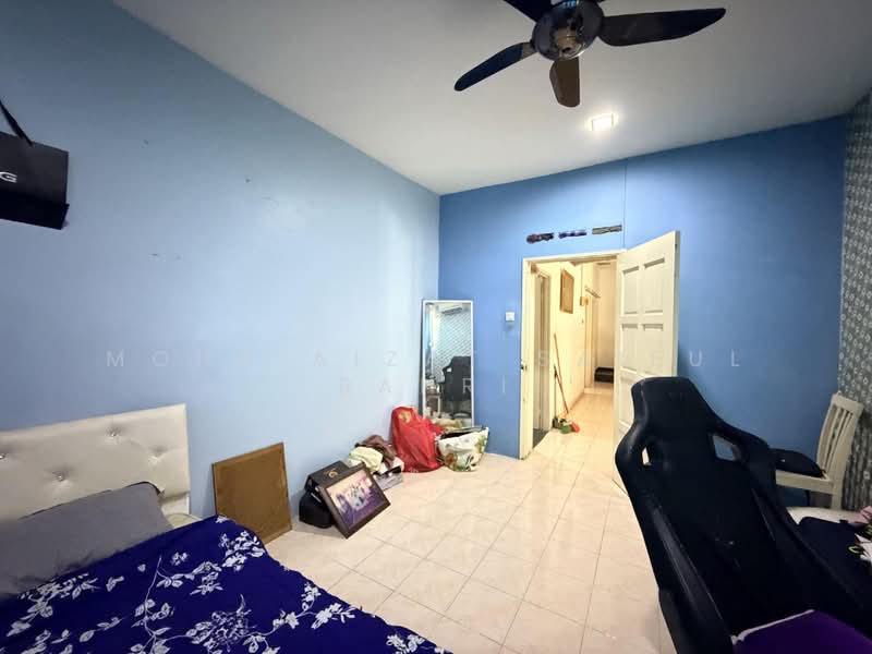 Rumah Banglo untuk Dijual di Seksyen 3 (Bangi) - Mohd Aizat Saiful Bahri - Bedroom - PropertyGuru.com.my
