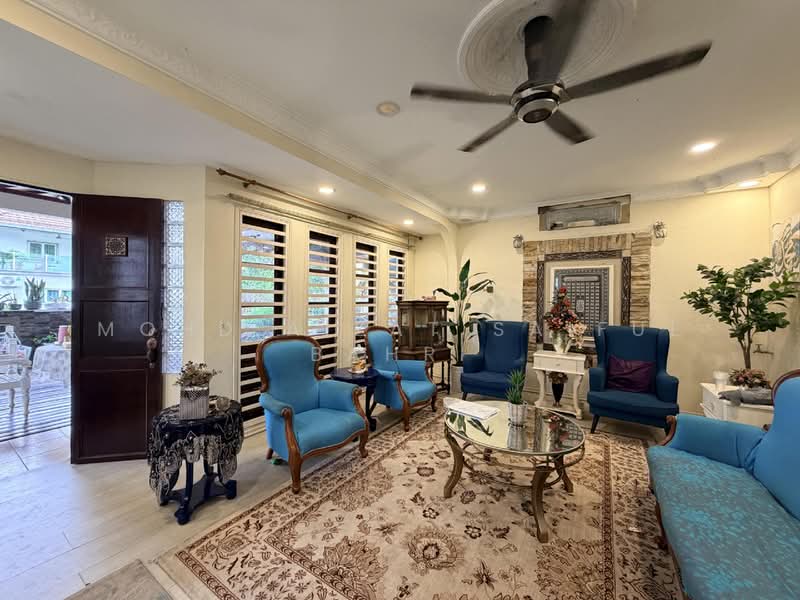 Rumah Banglo untuk Dijual di Seksyen 3 (Bangi) - Mohd Aizat Saiful Bahri - Living Room - PropertyGuru.com.my
