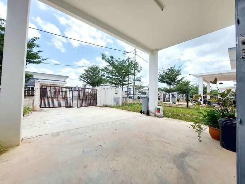 Bungalow for Sale in Taman Sri Lambak (Kluang) - Sufi Norman - Exterior - PropertyGuru.com.my
