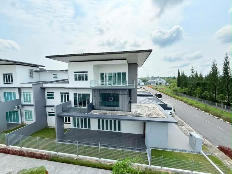 Semi-Detached House for Sale in La Promenade (Samarahan) - Alfred Chua - Exterior - PropertyGuru.com.my