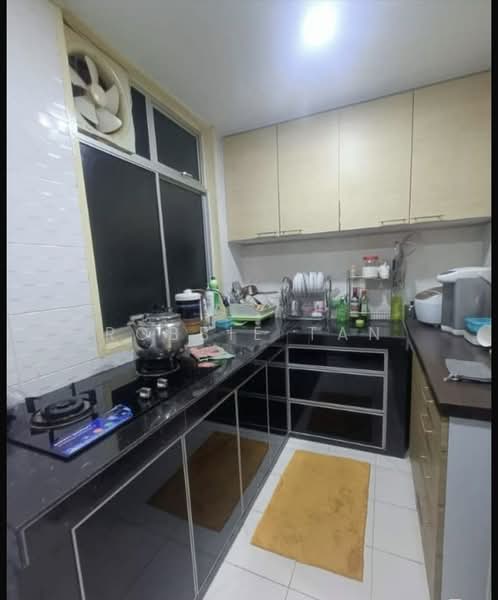 Pangsapuri untuk Disewa di Villa Krystal @ Bandar Selesa Jaya - Robbie Tan - Kitchen - PropertyGuru.com.my