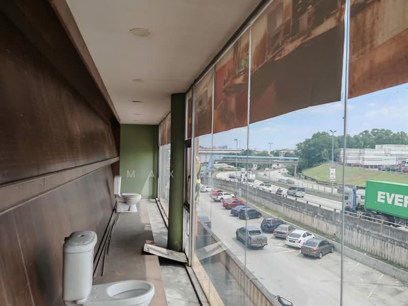 Shop for Rent in Taman Taming Jaya (Balakong) - Max Chua - Corridor - PropertyGuru.com.my