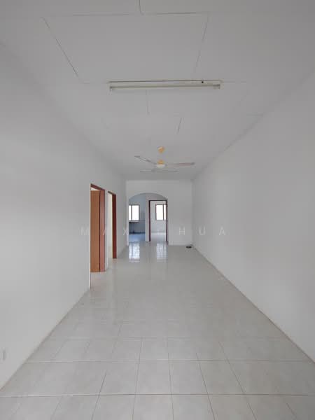 1-storey Terraced House for Sale in Lestari Putra (Seri Kembangan) - Max Chua - Interior - PropertyGuru.com.my