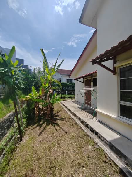 1-storey Terraced House for Sale in Lestari Putra (Seri Kembangan) - Max Chua - Exterior - PropertyGuru.com.my
