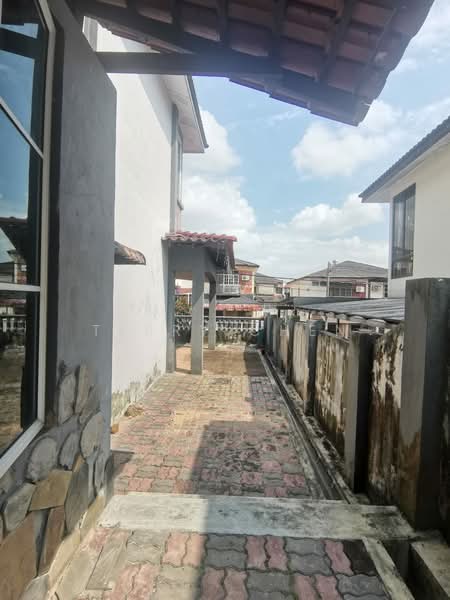 Semi-Detached House for Sale in Taman Universiti Indah (Seri Kembangan) - Terry Chen - PropertyGuru.com.my