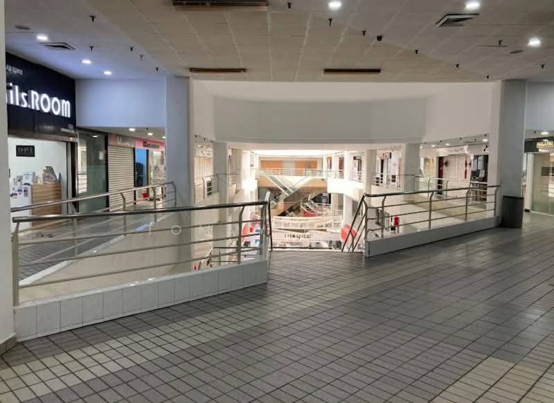 Retail Space for Sale in Taman Abad (Johor Bahru) - Tommy Phua - Interior - PropertyGuru.com.my