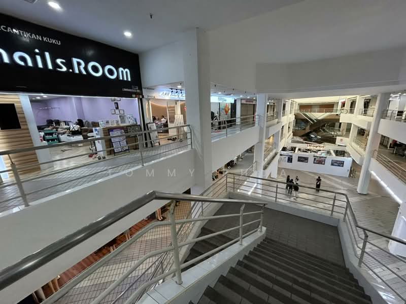 Retail Space for Sale in Taman Abad (Johor Bahru) - Tommy Phua - Interior - PropertyGuru.com.my