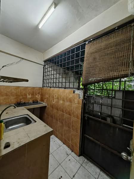 2.5-storey Terraced House for Sale in Kota Perdana (Seri Kembangan) - Mohd Aizat Saiful Bahri - Kitchen - PropertyGuru.com.my