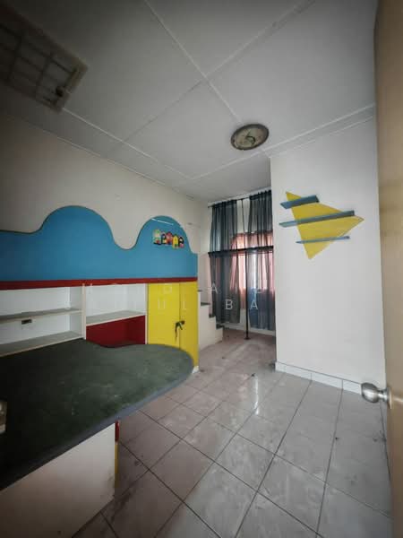 2.5-storey Terraced House for Sale in Kota Perdana (Seri Kembangan) - Mohd Aizat Saiful Bahri - Bedroom - PropertyGuru.com.my