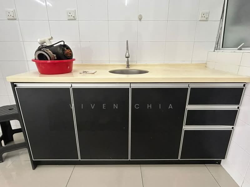 Condominium for Rent at The Zest @ Kinrara 9 - Viven Chia - Kitchen - PropertyGuru.com.my