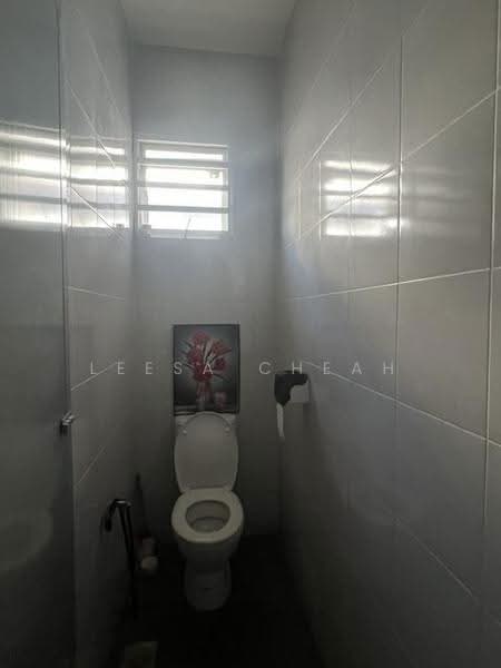 Shop / Office untuk Dijual di Butterworth (Penang) - Leesa Cheah - Bathroom - PropertyGuru.com.my