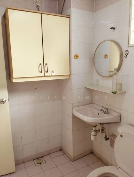 Townhouse for Rent in Bukit Jalil (Kuala Lumpur) - Celine Shoo - Bathroom - PropertyGuru.com.my