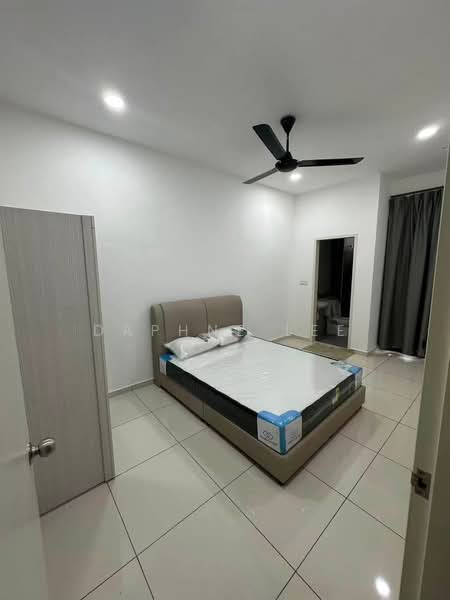 Rumah Teres untuk Disewa di Taman Desa Tebrau (Tebrau) - Daphne Lee - Bedroom - PropertyGuru.com.my