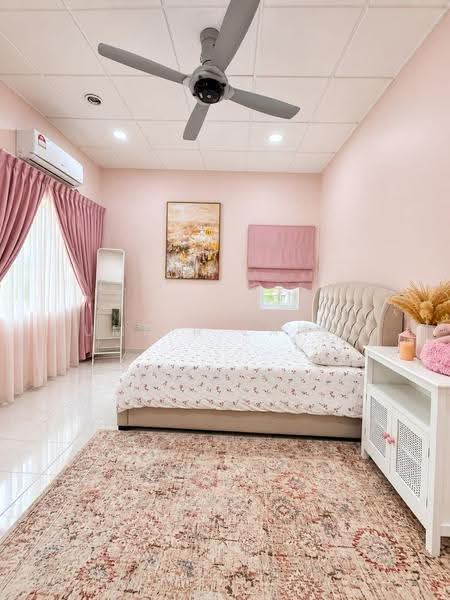 Rumah Teres 2-Tingkat untuk Dijual di Mutiara Rini (Skudai) - UMAIR ZANIL - Bedroom - PropertyGuru.com.my