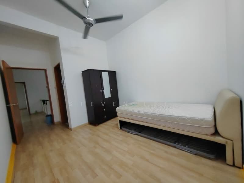 Semi-Detached House for Rent in Rawang (Selangor) - Steven Lee - Bedroom - PropertyGuru.com.my