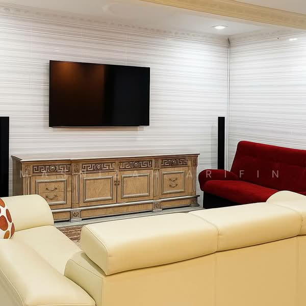 Rumah Berkembar untuk Dijual di Alam Damai (Cheras) - Masnizah Arifin - Living Room - PropertyGuru.com.my