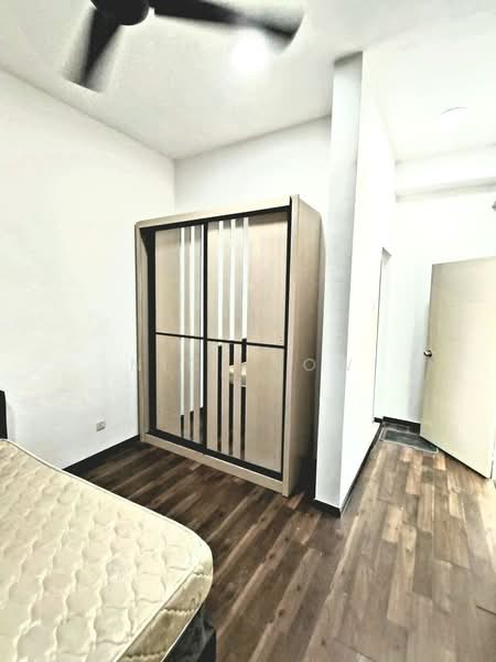 Servis Apartment untuk Disewa di D'carlton (Residensi Seri Mega) - Nick Low - Bedroom - PropertyGuru.com.my